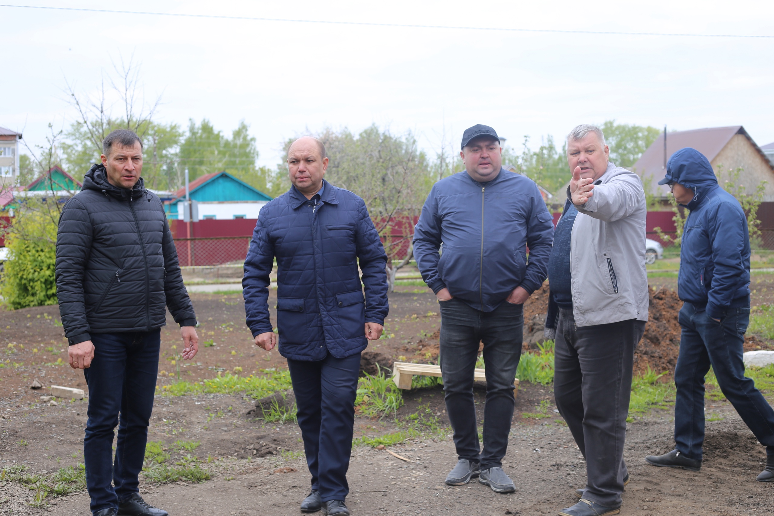 В школе пос. Круглое Поле стартовал второй этап ремонтных работ |  15.05.2024 | Набережные Челны - БезФормата